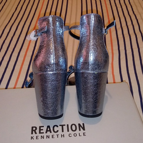 Kenneth Cole Rise Ruffle Heels 9.5 - Picture 6 of 12